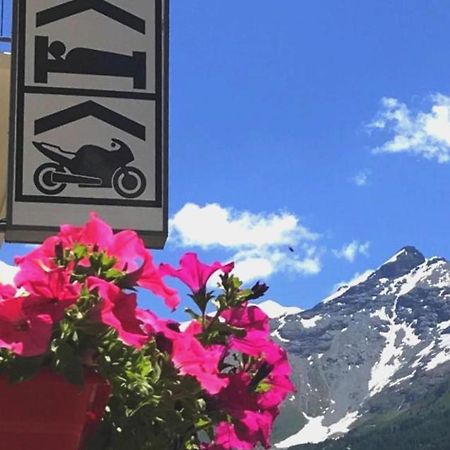 Chambres Avec Garage Motos Lanslebourg-Mont-Cenis Zewnętrze zdjęcie